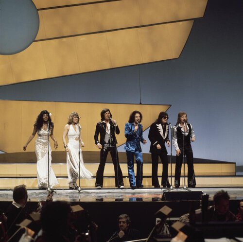 Les Humphries Singers